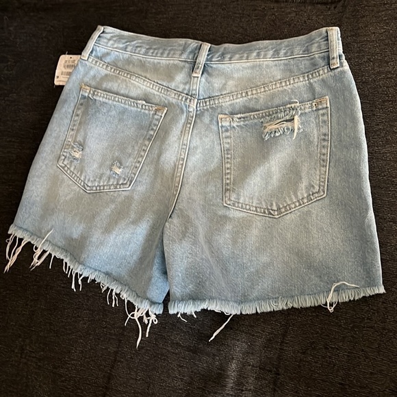 FREE People We The Free Maggie Mid Rise Short in Kiss Me - Picture 6 of 9